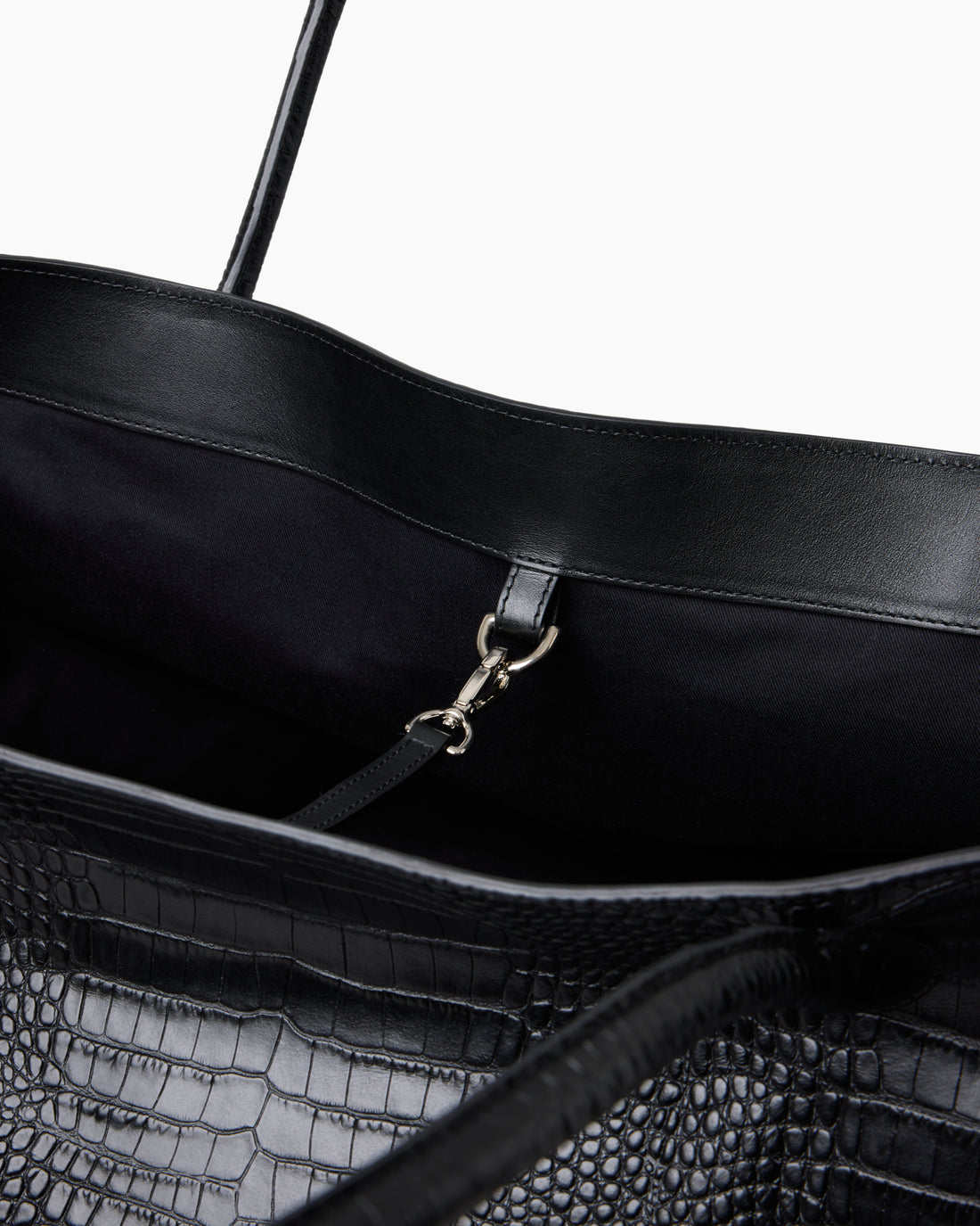 The Eva Weekend Tote