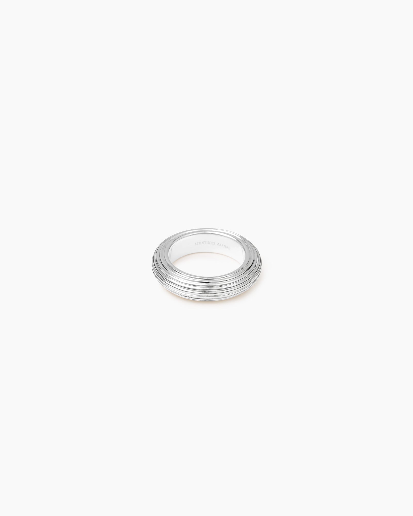 The Amelia Ring