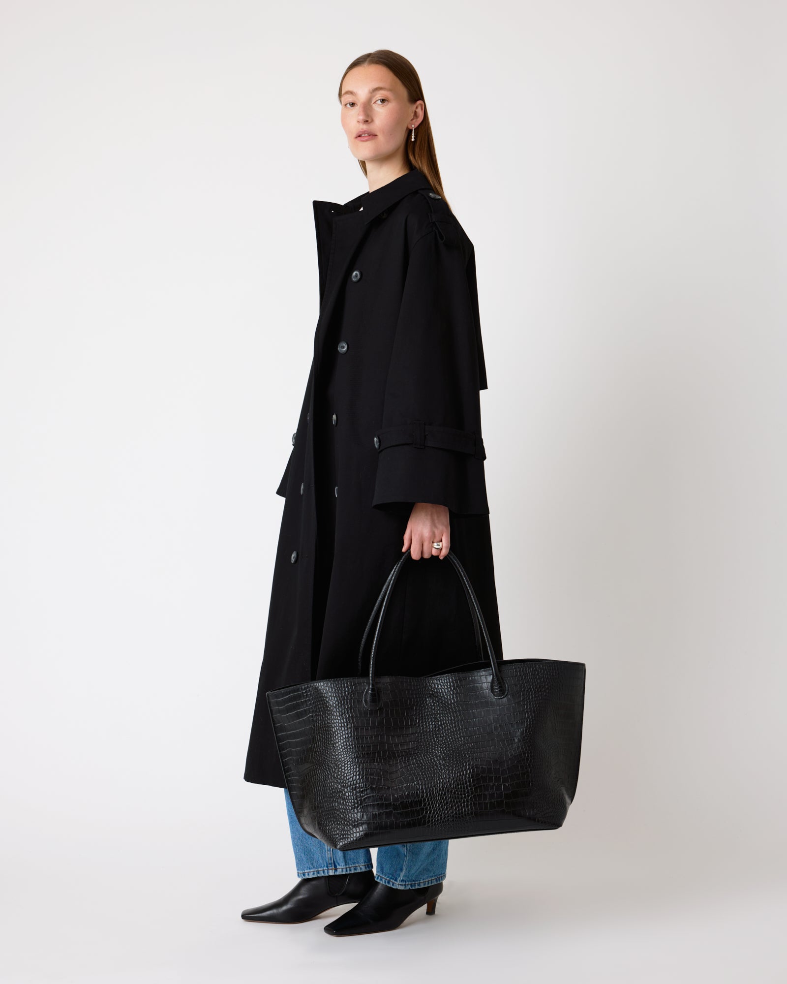 The Eva Weekend Tote in Black Croc | LIÉ STUDIO