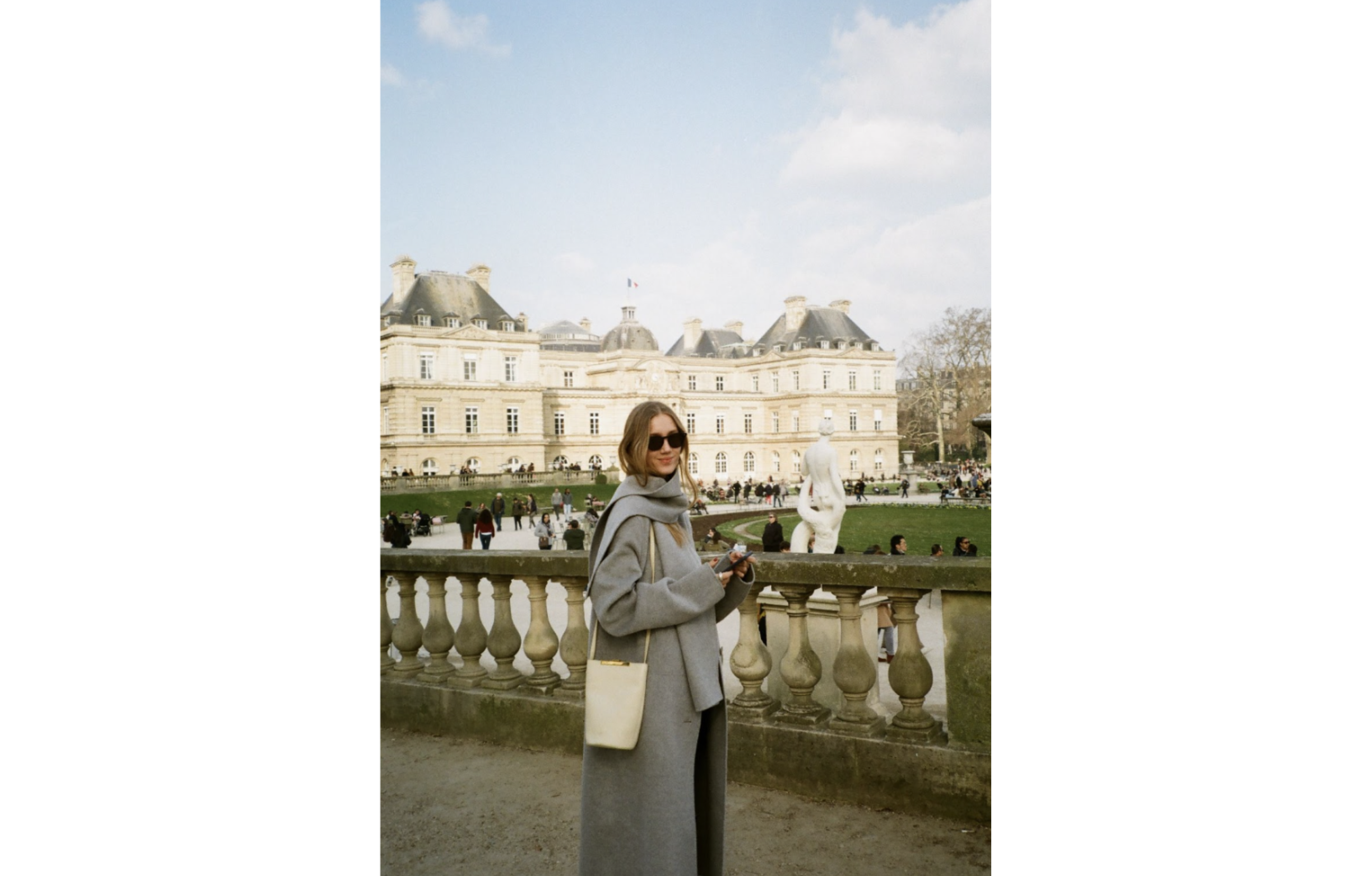We love a sunday walk to Jardin du Luxembourg like the rest of Paris.