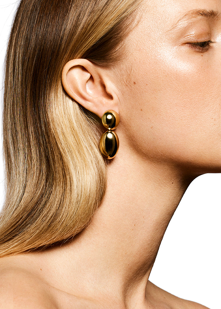 The Klara Earrings in gold or silver | LIÉ STUDIO